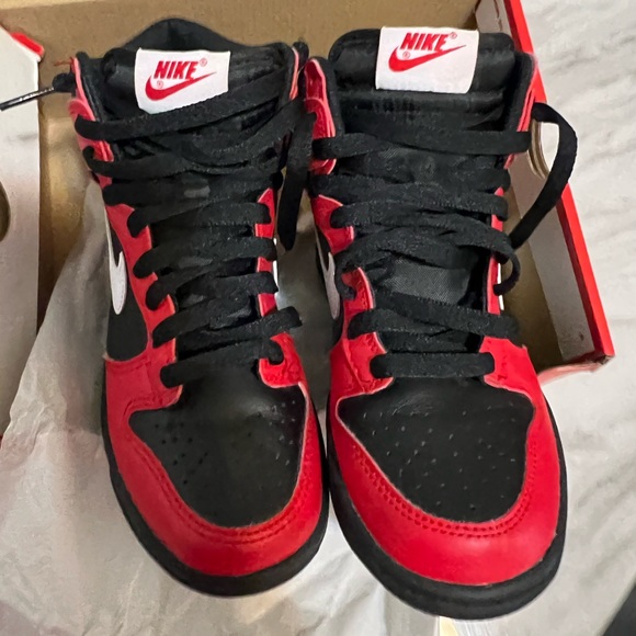 Nike Dunk High Sneakers